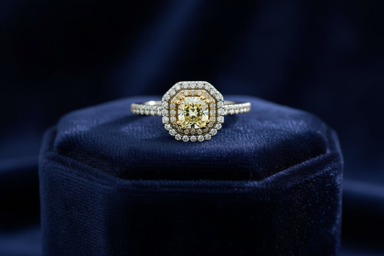 14K WHITE GOLD .52CT SI1 F CUSION CUT DIAMOND ENGAGEMENT RING WITH .36TW SIDE DIAMONDS