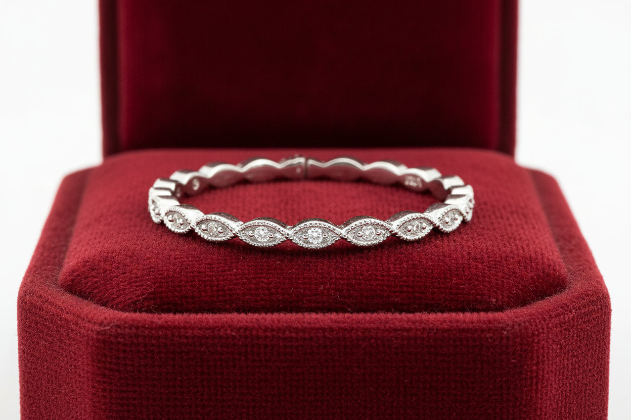 14K WG .03CTW DIAMOND BAND