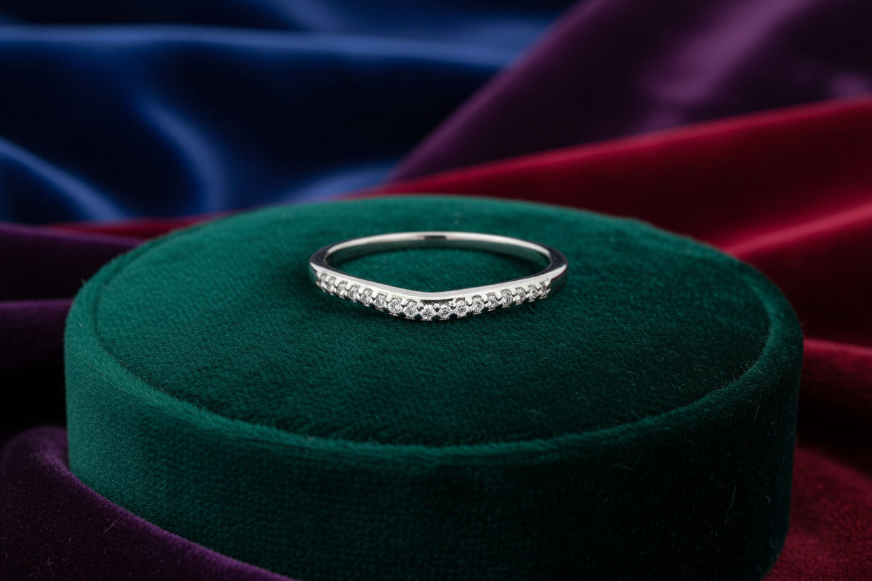 14K WG .085CTW DIA BAND