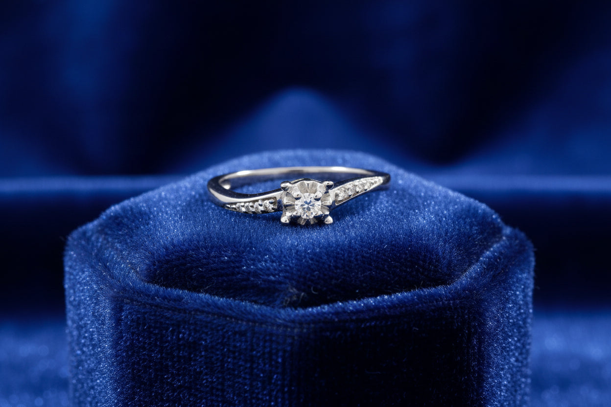 10K WG .044CTW CND DIA ILLUSION RING