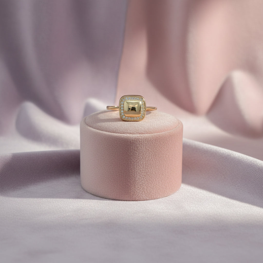 10K YG 0.11CTW Lab Diamond Square Signet Style Ring