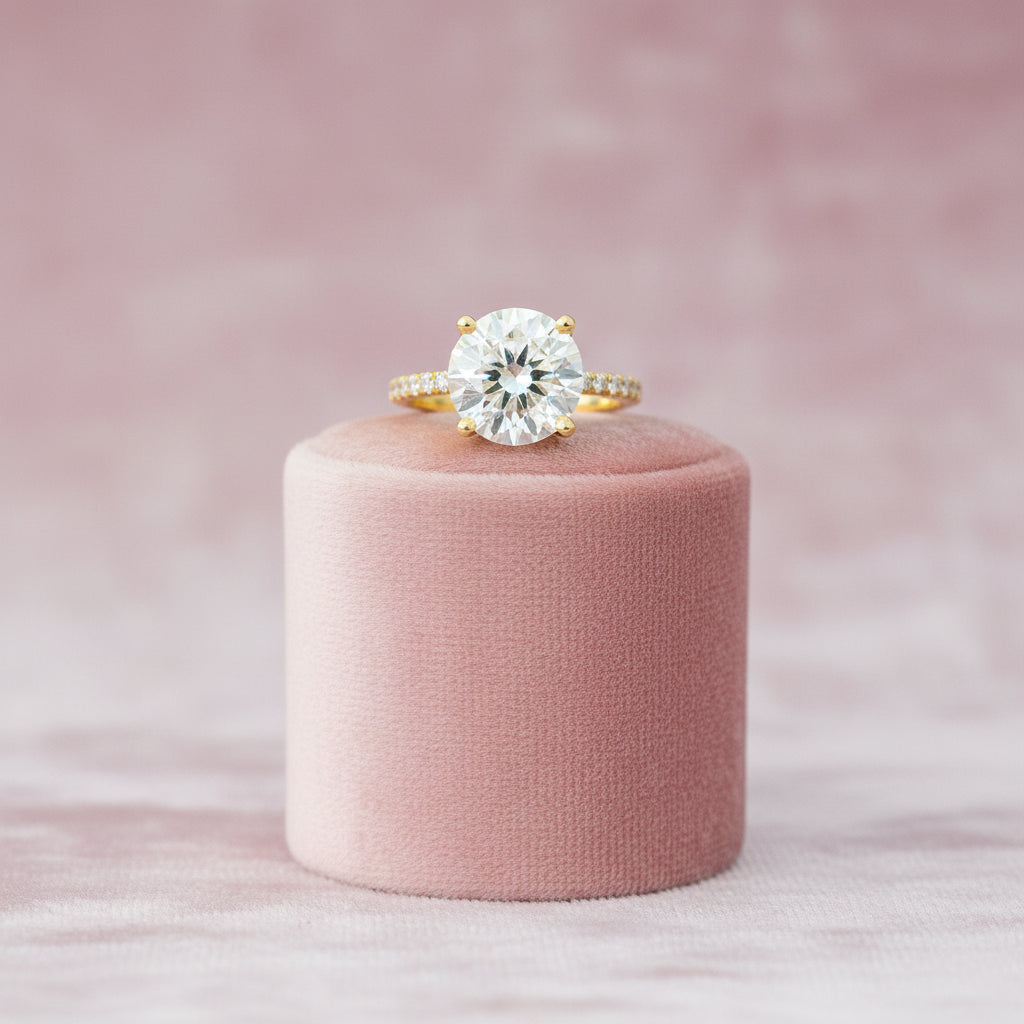 18K YG 3.86CT VS1,K RD Diamond Center Stone w/ 0.40ctw VS,G Diamond Ring Center Stone = 3.86CT DI...