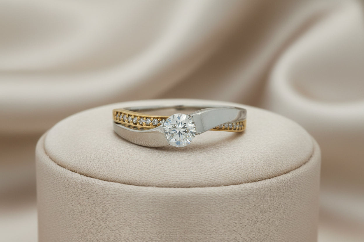 14K WG & YG .45CT CENTER DIA .10CTW SIDE DIA RING