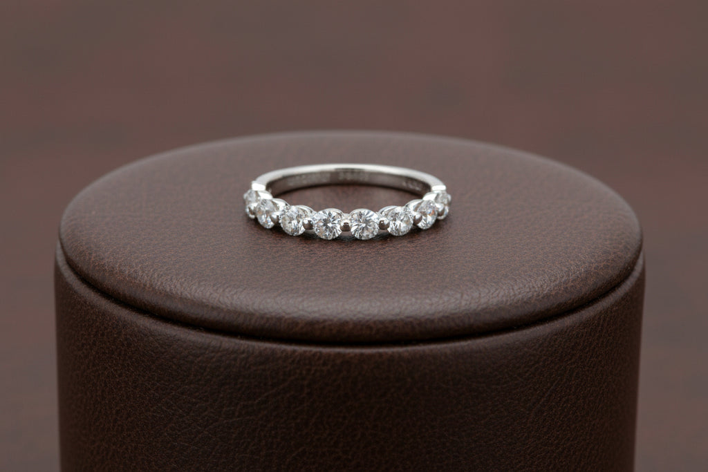 14K WG "NOAM CARVER GLOW" 17RD=0.85CTW VS1,E-F BR LAB GROWN DIAMOND SHARED PRONG THREE QUARTER ET...