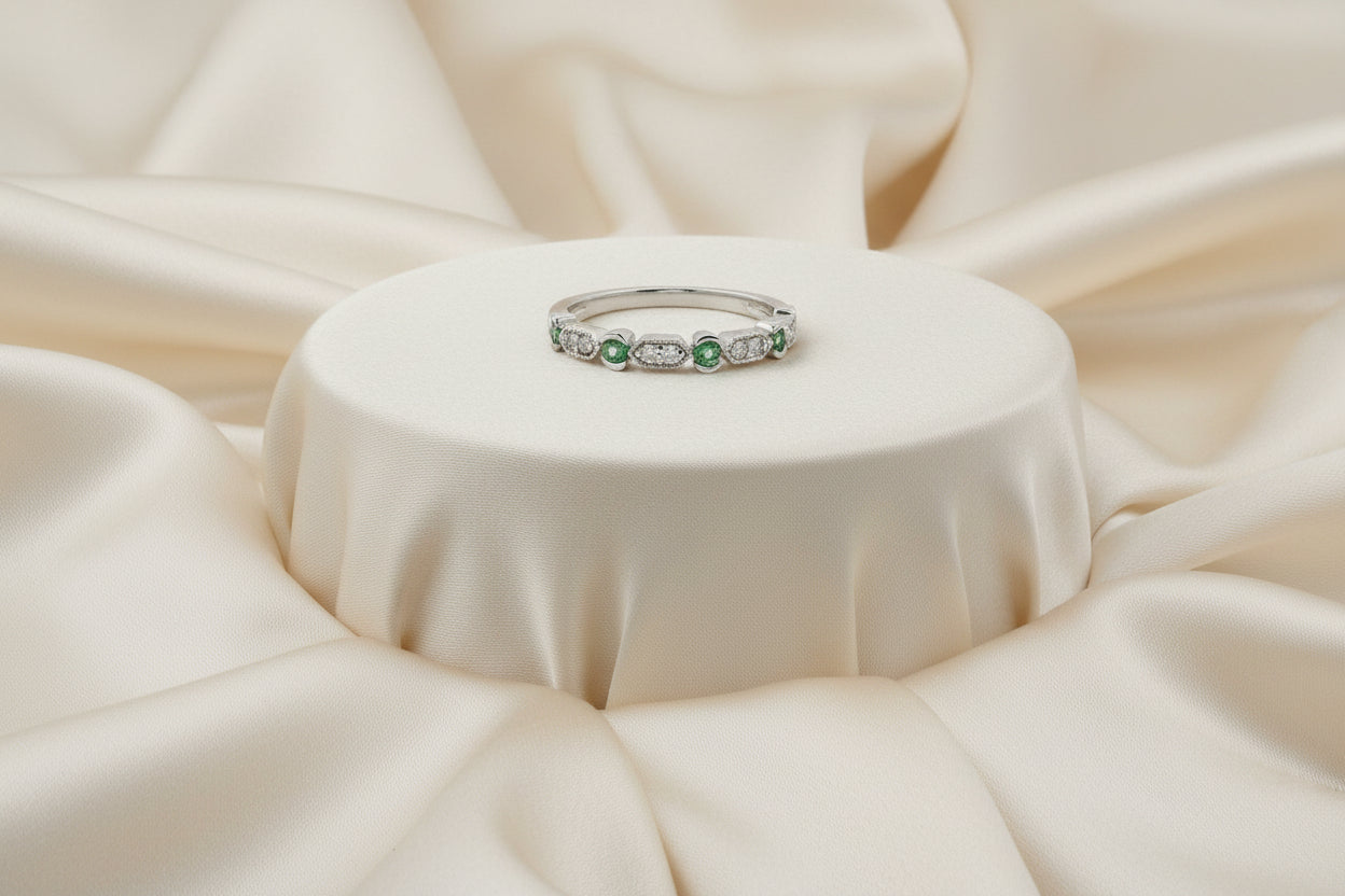 14K WG .24TW TASVORITE GARNET AND .07TW DIAMOND BAND