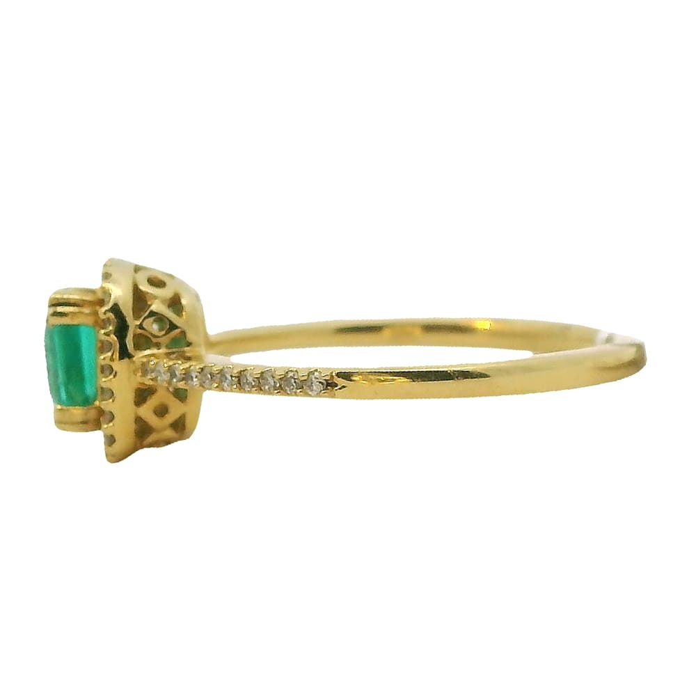 14K YG .65CT EMERALD SET WITH .13TW DIAMONDS.