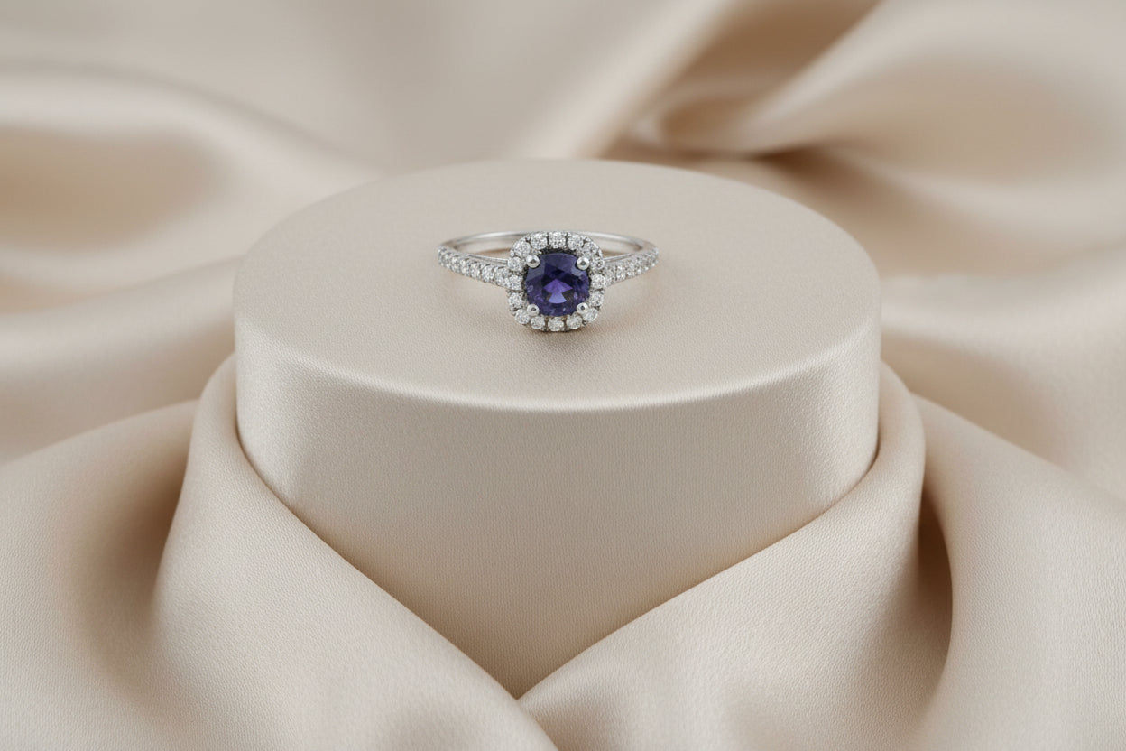 0.48CT ROUND AMETHYST WITH 0.34CT TW SI1 GH DIAMOND RING