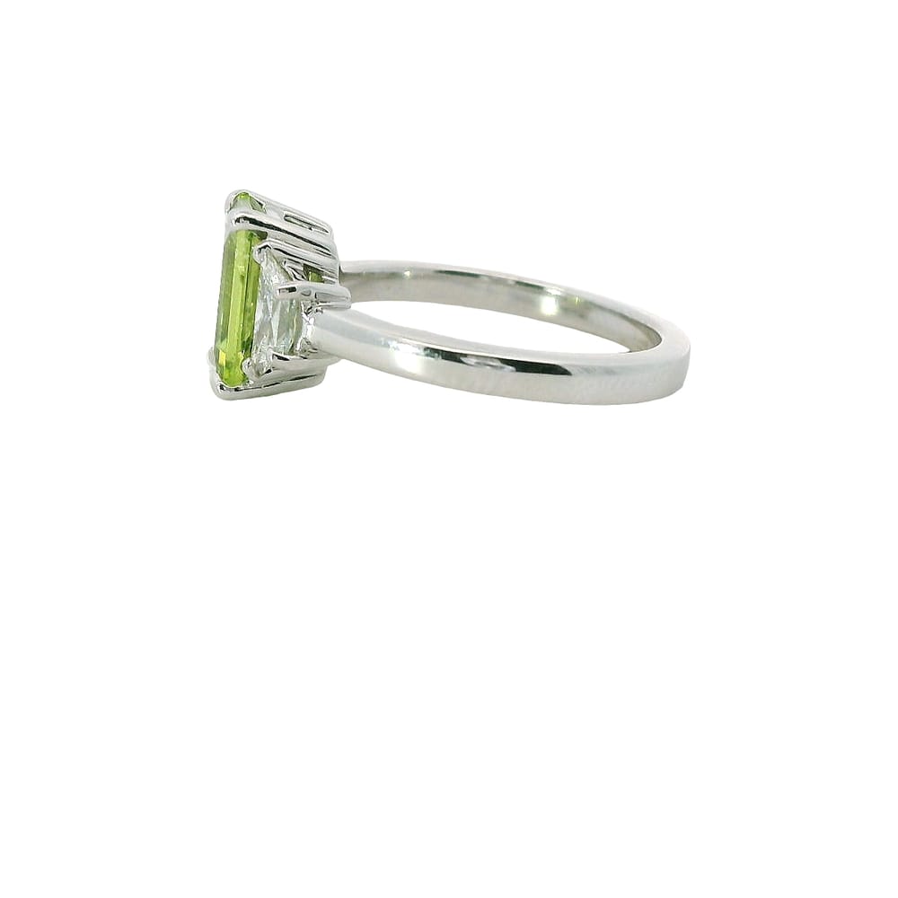 10K White gold Peridot and lab grown Diamond ring