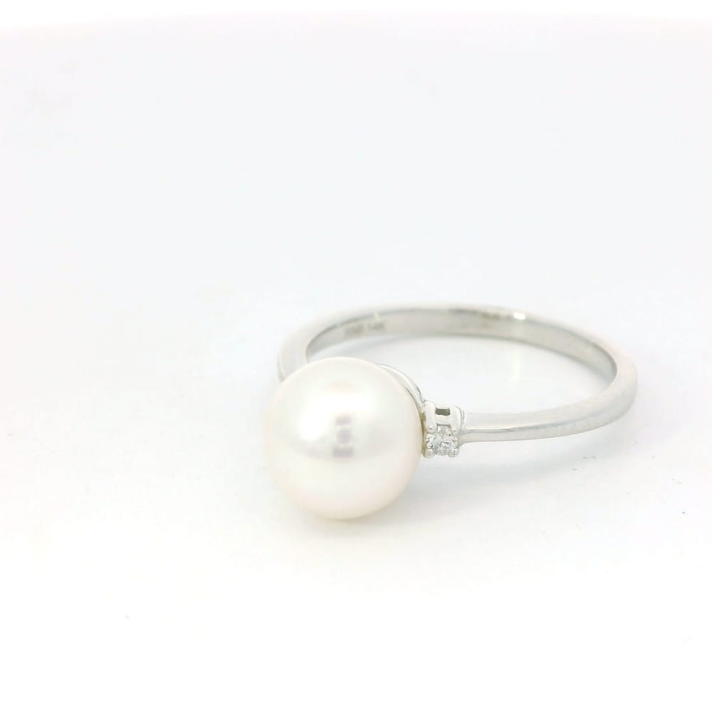 14K White gold pearl & diamond ring