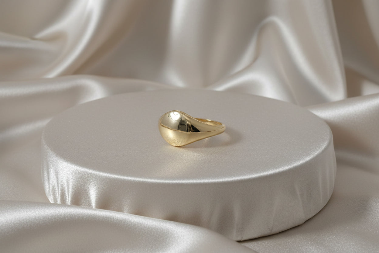 10K YG Round Signet Ring