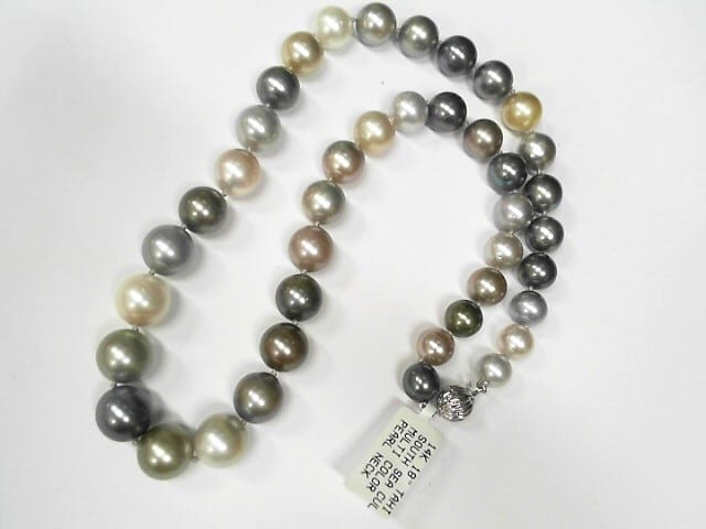 14K WHITE GOLD CLASP 18" SOUTH SEA TAHITIAN CULTURED MULTI COLOURED PEARL NECKLACE