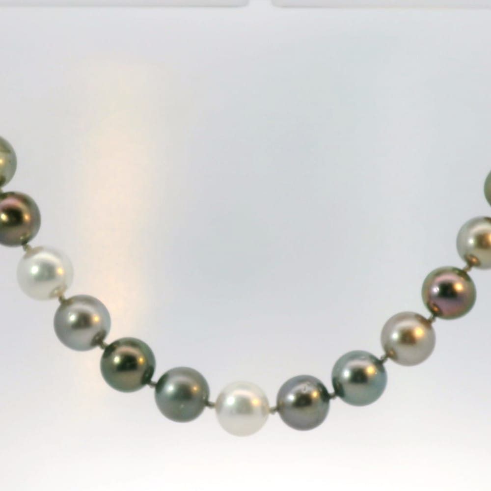 14K White gold cultured multi colored pearl necklace