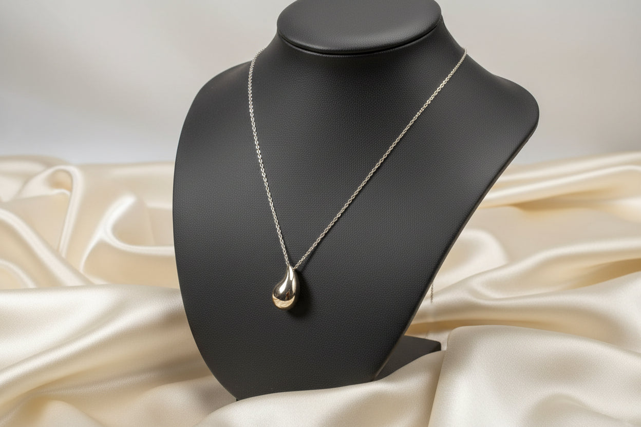 10K YG Puff Tear Drop Necklace 18"