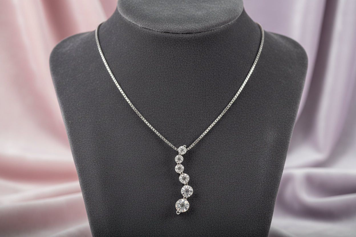10K .04TW DIAMOND PENDNANT