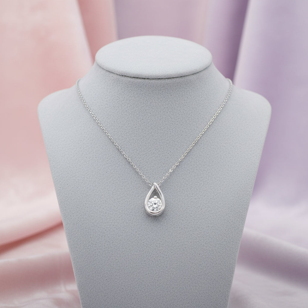 Sterling Silver 0.25ct VS2,F BR Lab Grown Diamond Tear Drop Pendant with chain