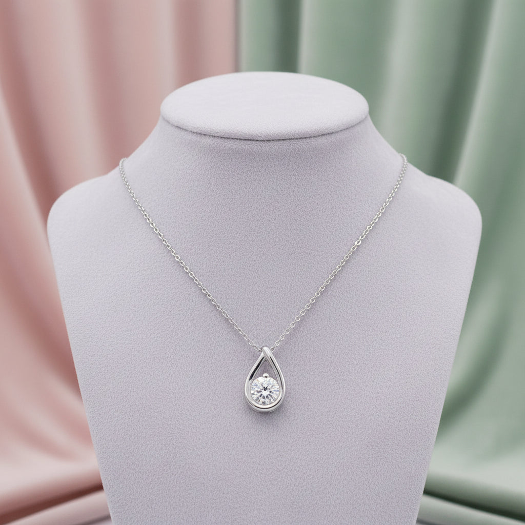 Sterling Silver 0.25ct VS2,F BR Lab Grown Diamond Tear Drop Pendant with chain