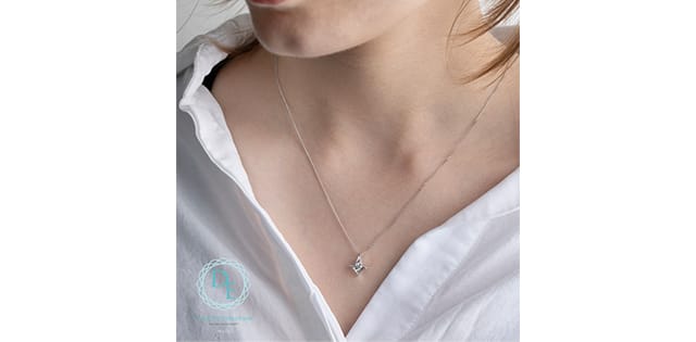 10K WG 0.25ct VS,EF RB Lab Grown Diamond Concave Kite Solitaire Pendant w/ Chain