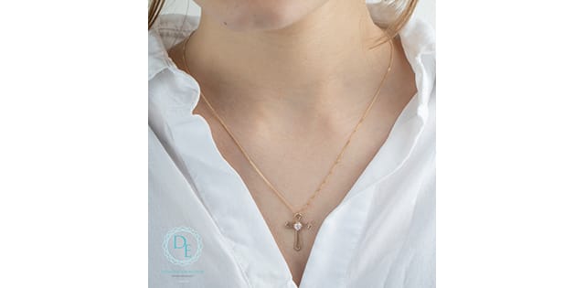 10K YG 0.20ct VS,EF RB Lab Grown Diamond Solitaire Flared Cross Pendant w/ Chain (copy)