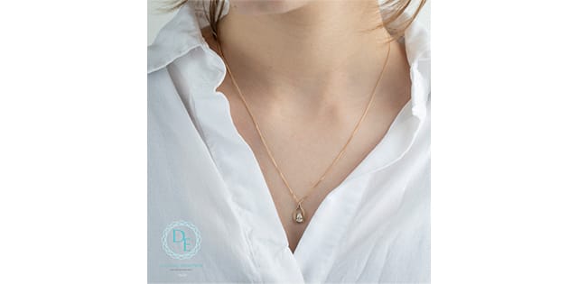 10K YG 0.30ct VS,EF Pear Lab Grown Diamond Open Soliatire Pendant w/ Chain