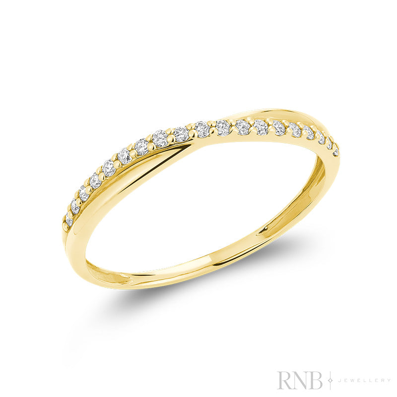 Dainty Criss Cross Diamond Ring