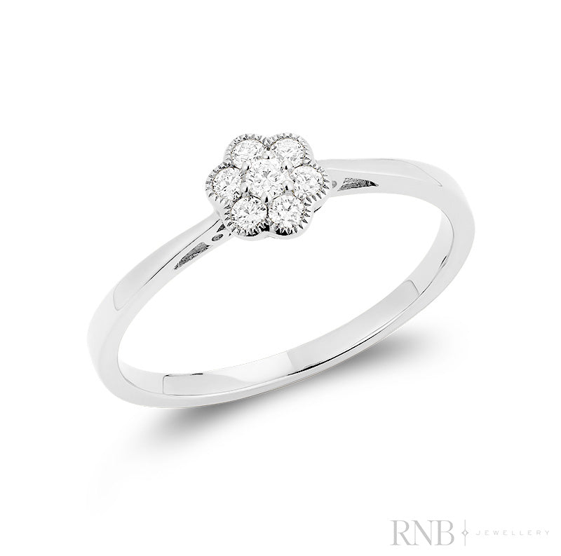 Delicate flower ring