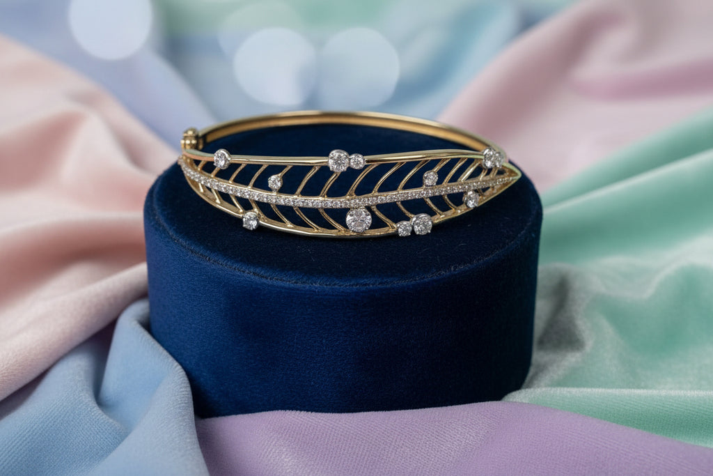 SHELLY PURDY 14K TRI GOLD 1.276TW CDN DIAMOND SEASONS LEAF STYLE BANGLE