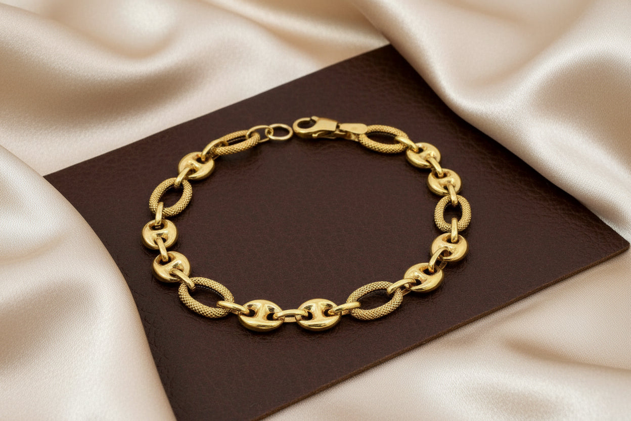 18K YG TEXTURE AND PUFFED MARINE LINK BRACELET
