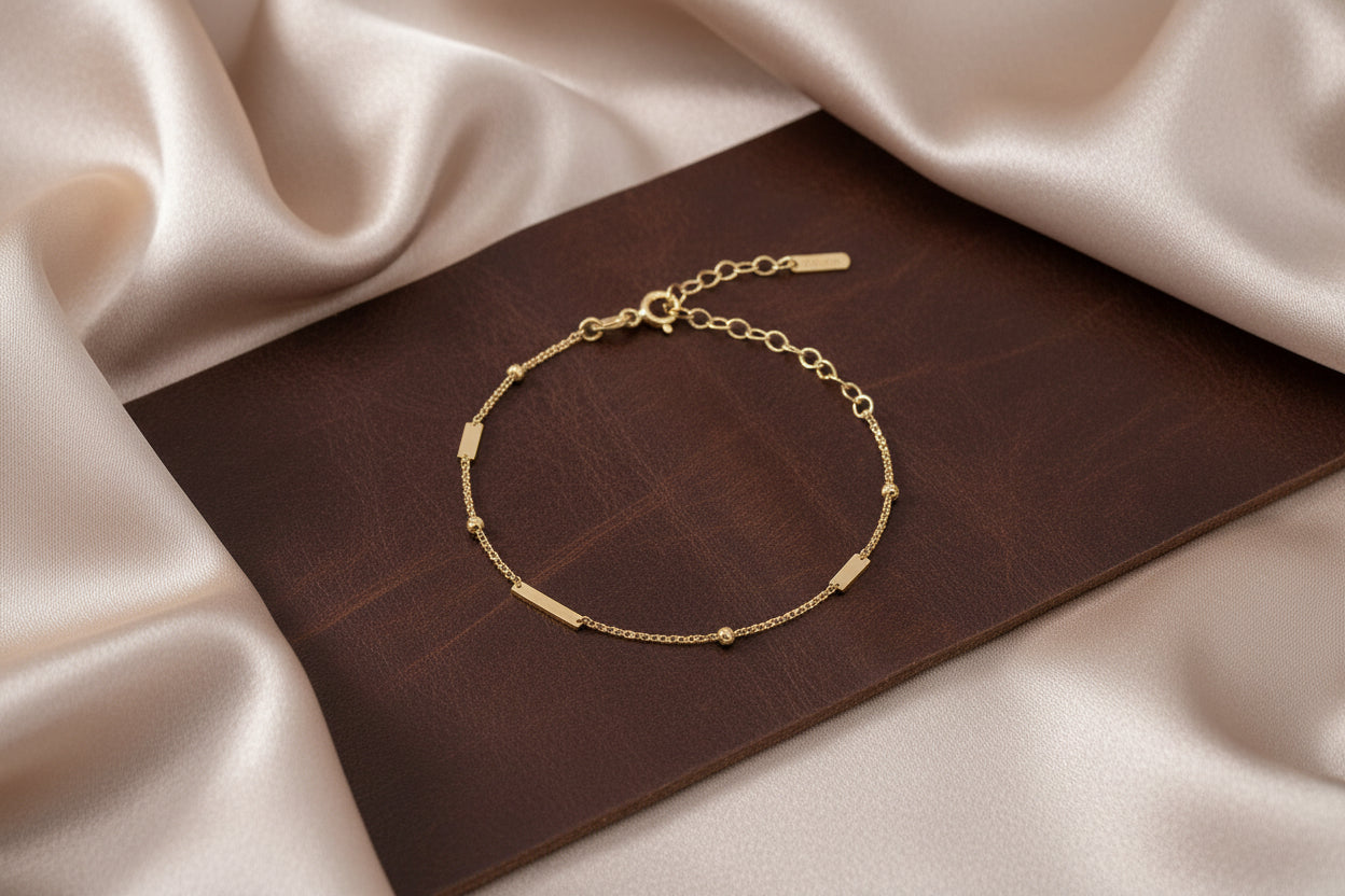 10K YG Flat Bar Link & DC Ball Bracelet - 7.25"