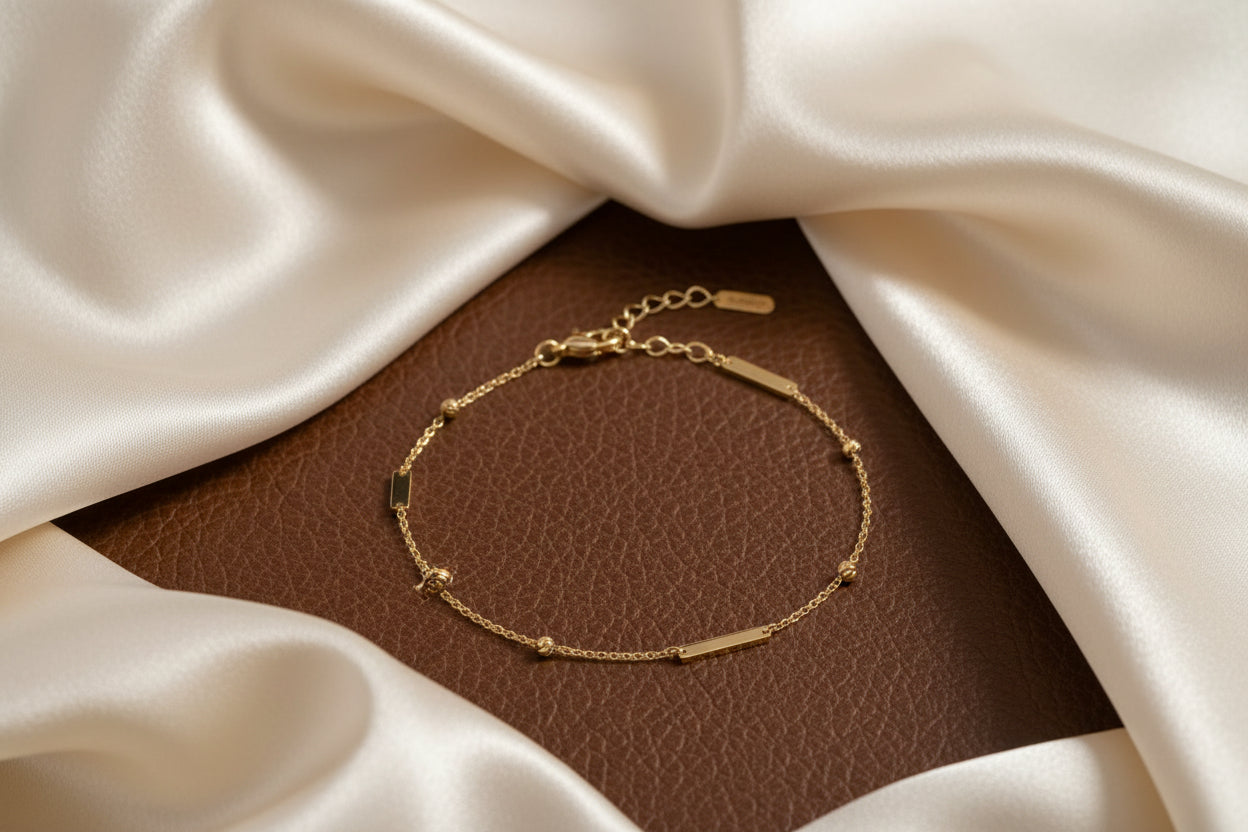 10K YG Flat Bar Link & DC Ball Bracelet - 7.25"