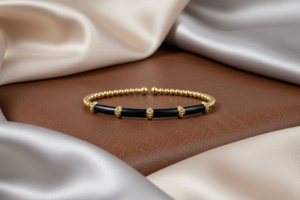 (S2205375) 14K YG Bujukan and Bar Split Bangle with Black Enamel Size 6.25 "Gabriel & Co"