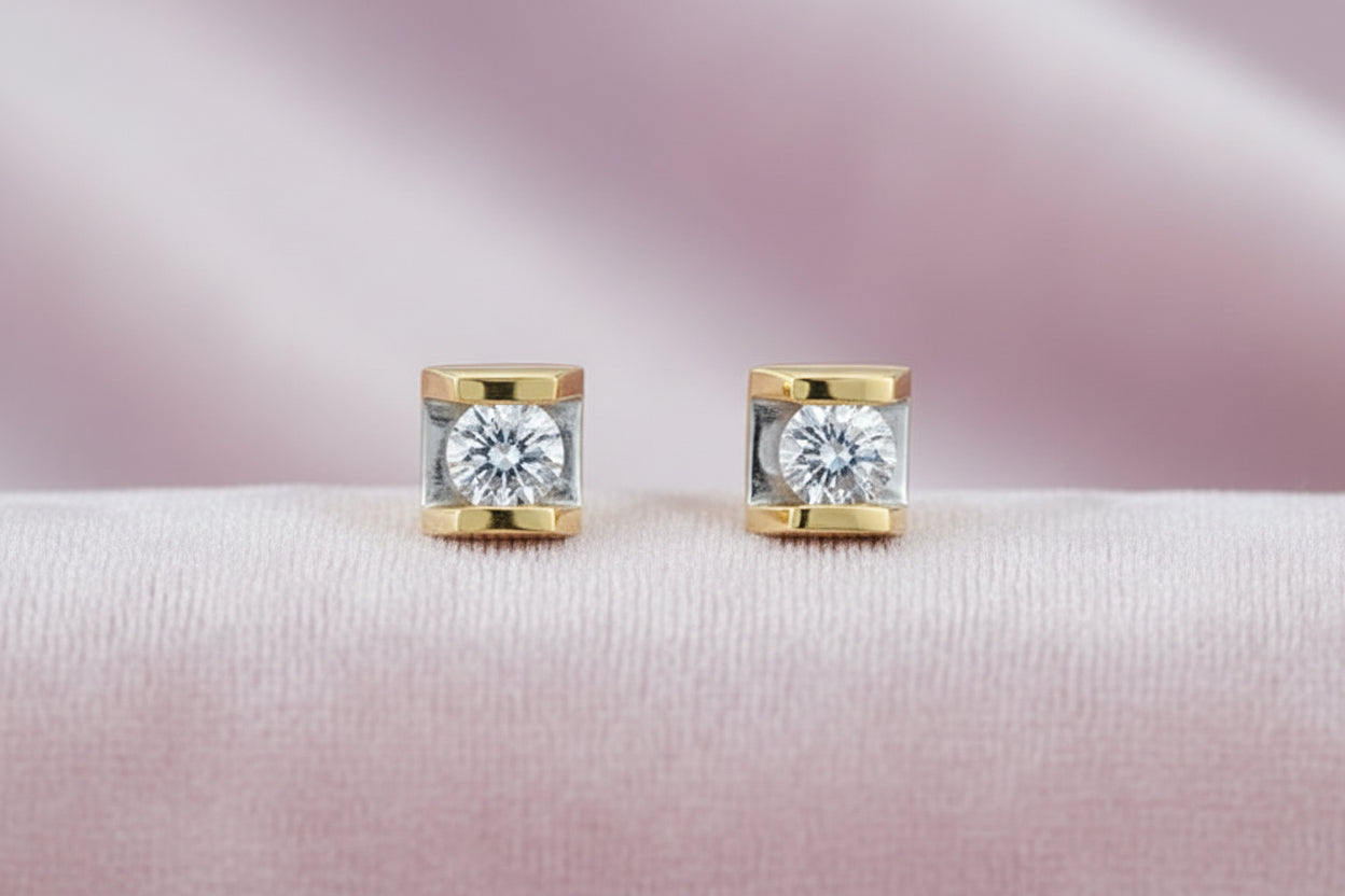 10k YG 0.06TW DIAMOND STUDS