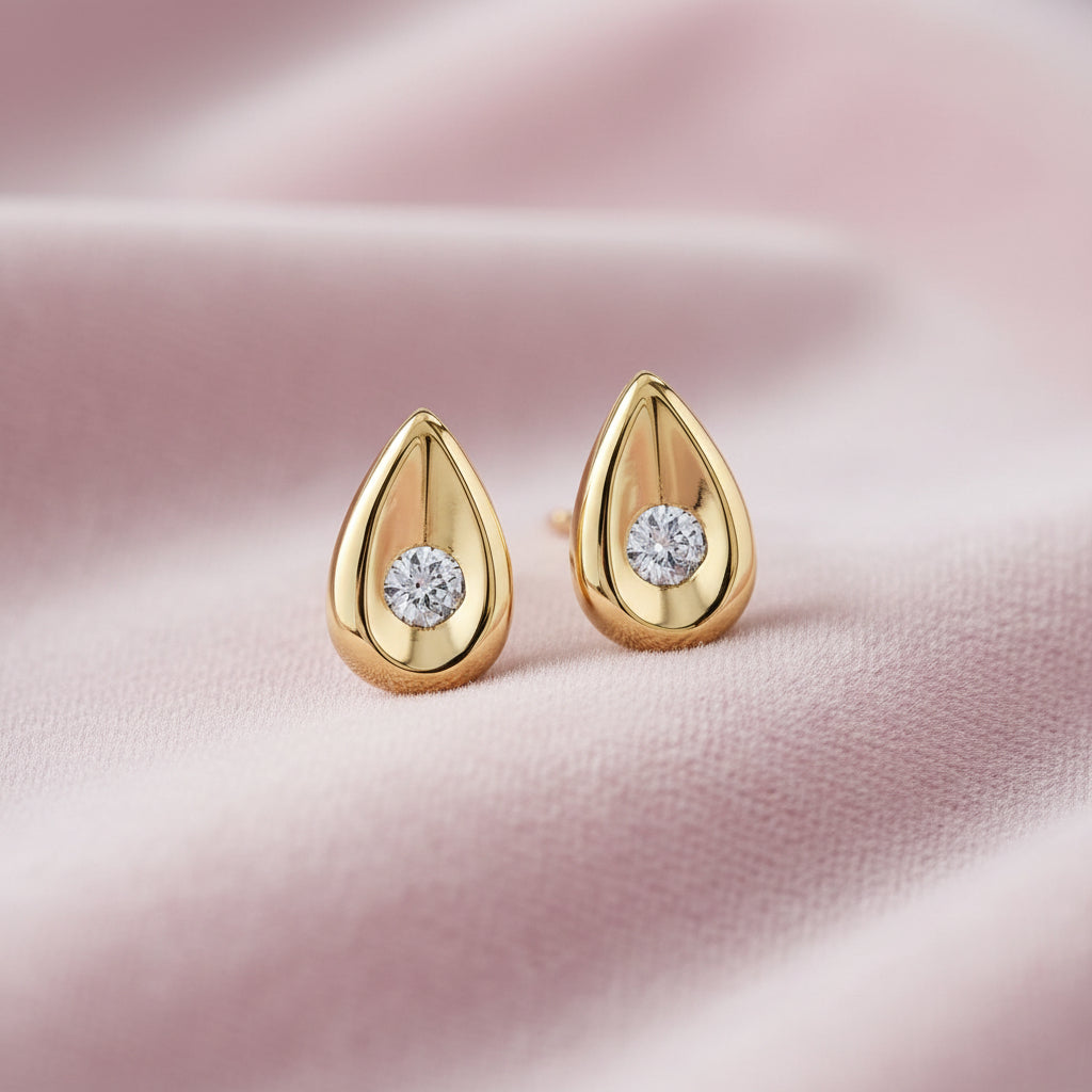 10K Yellow gold 0.04TW Diamond studs