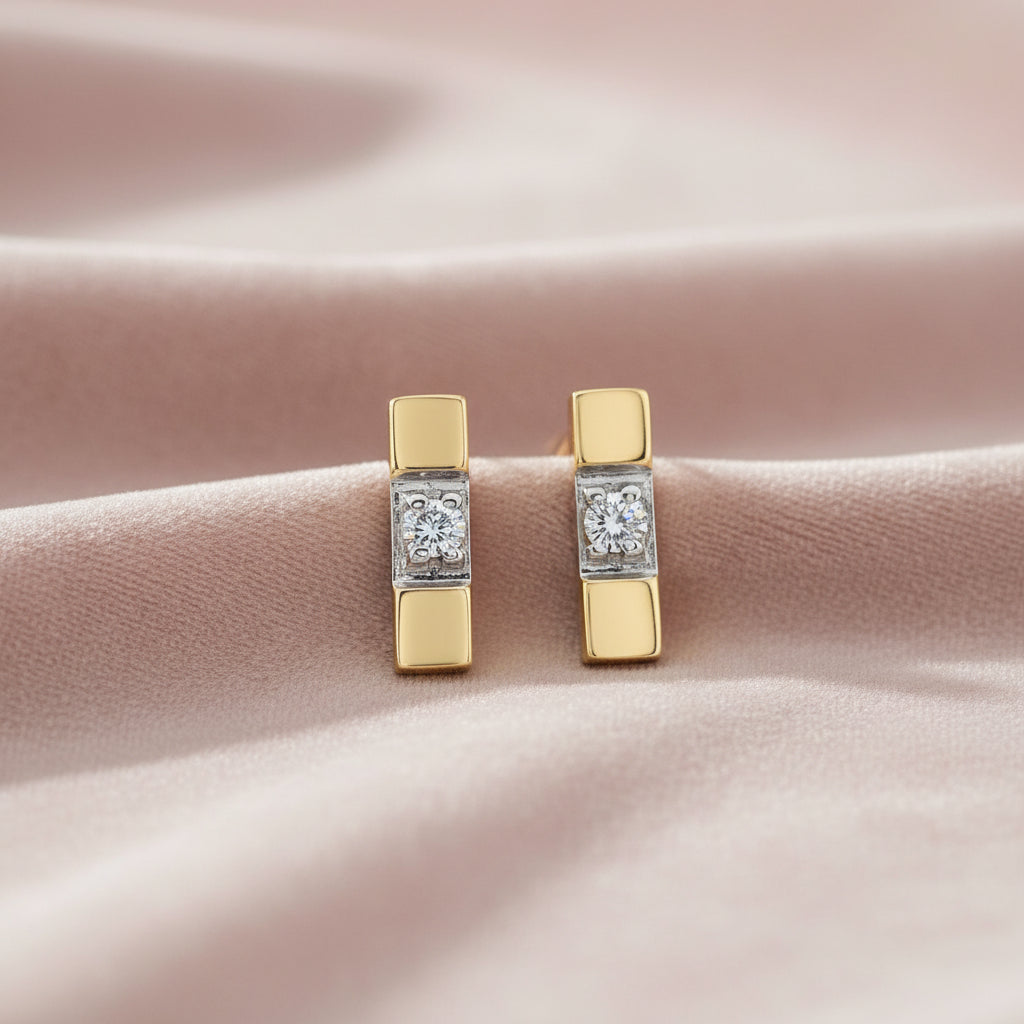 10K YG .016TW DIAMOND BAR STUD EARRINGS