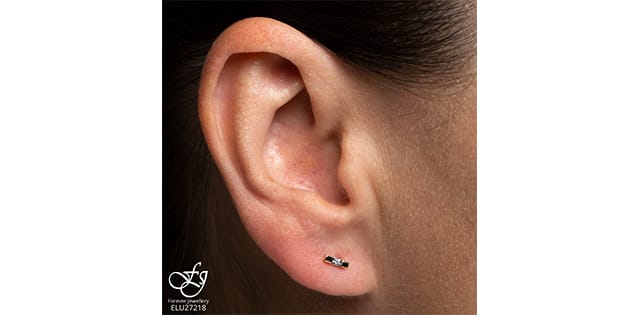 10K YG .016TW DIAMOND BAR STUD EARRINGS