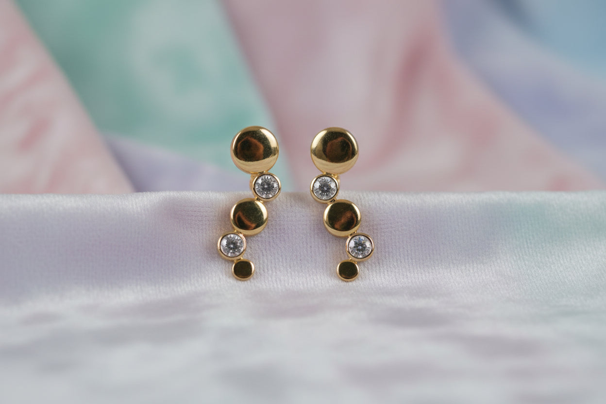 10K YG 0.10CTW Cluster Style Diamond Earrings