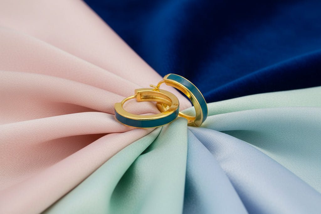 10K YG PLAIN BLUE ENAMEL HUGGIES