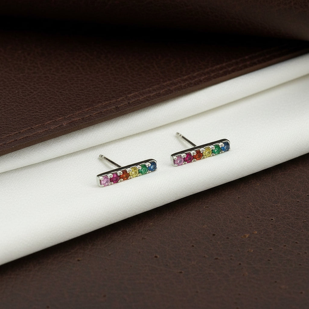 10K WG RAINBOW BAR STUD EARRINGS.23CTGS