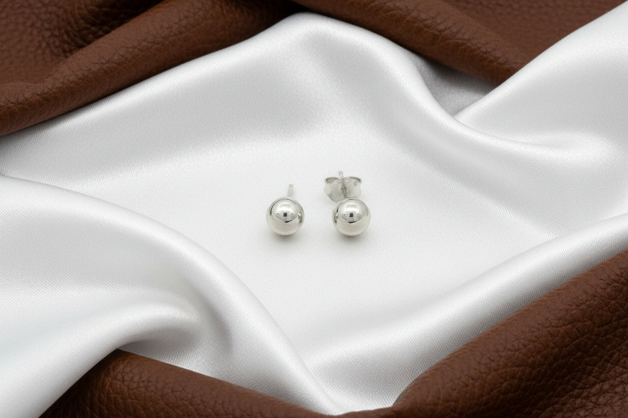 14K WG 5mm Ball Studs