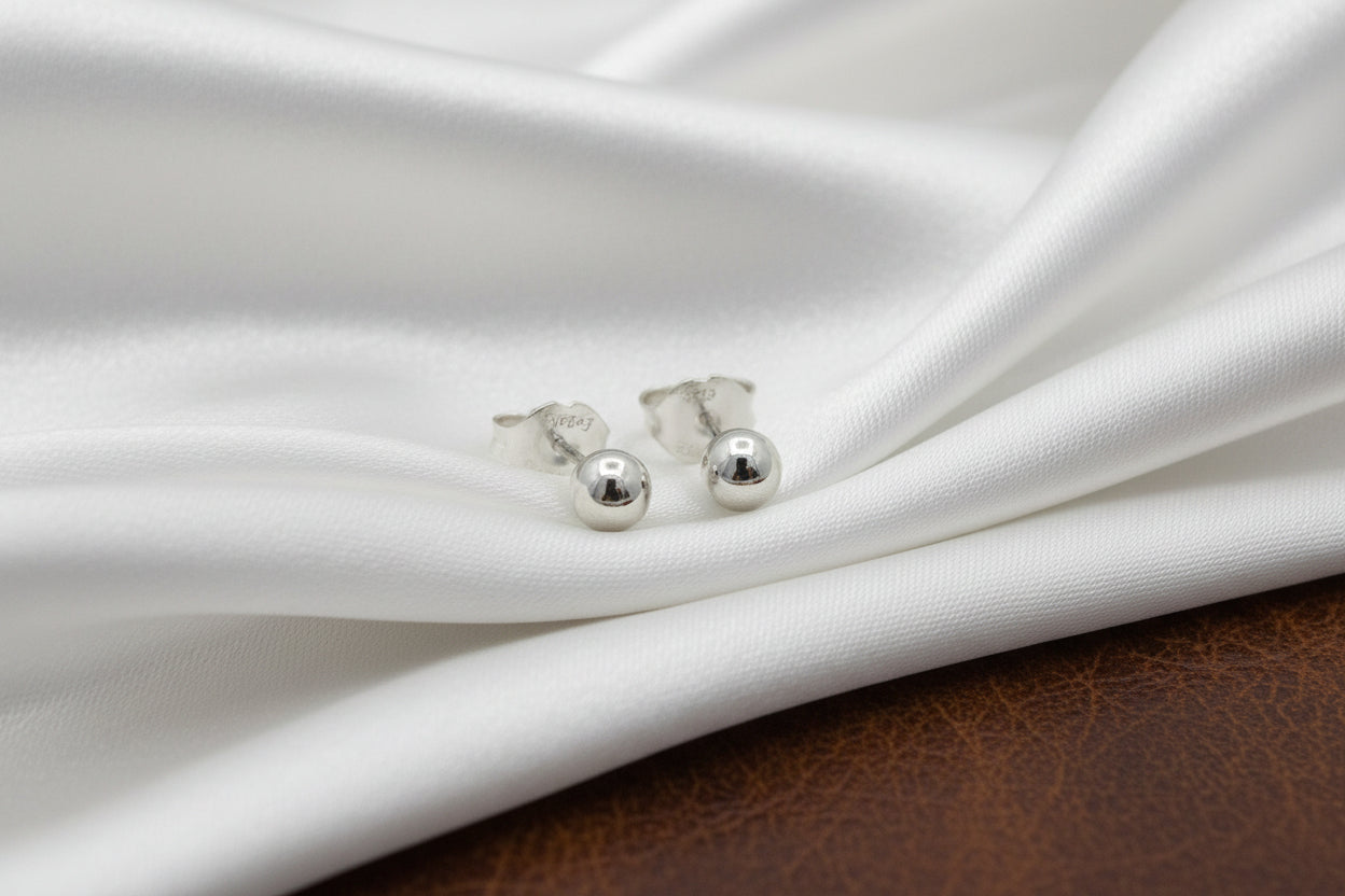 14K WG 4mm Ball Studs