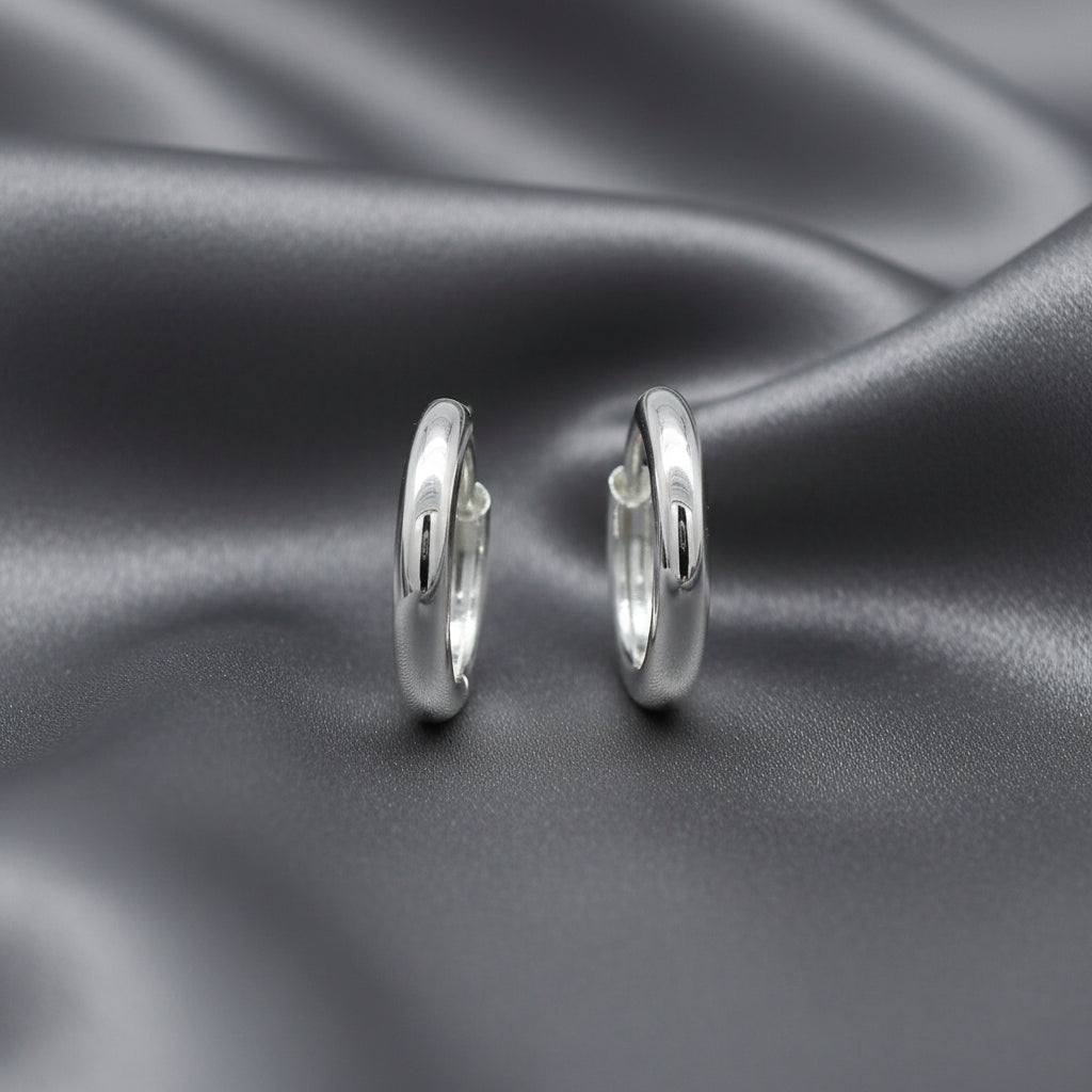 14K WG HOLLOW HOOPS