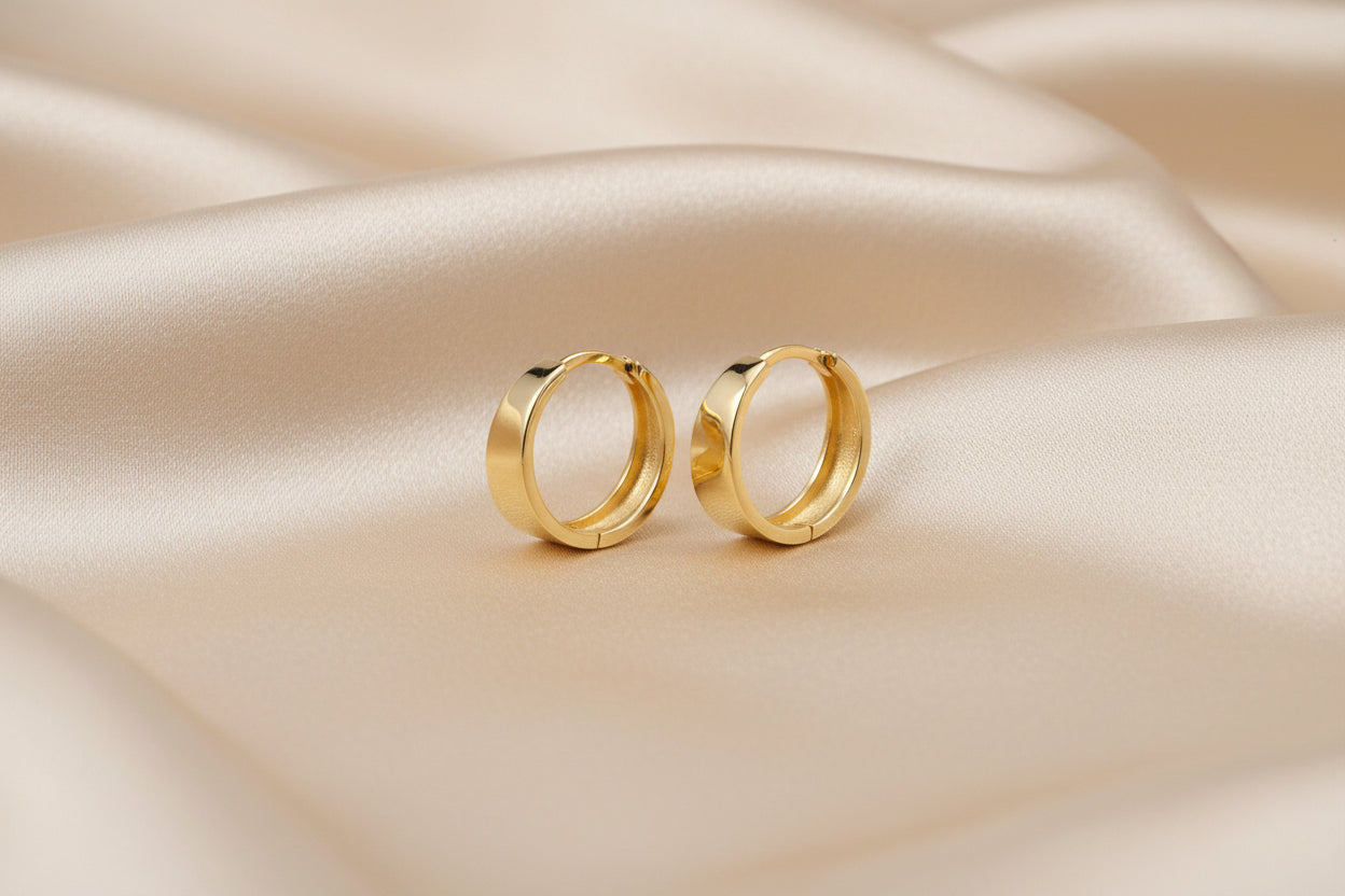 10K YG Tapered Huggies