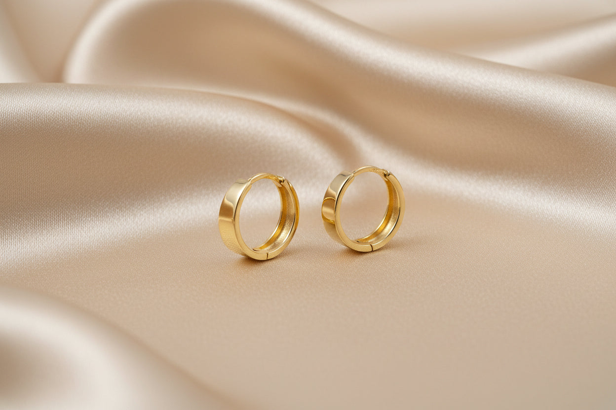 10K YG Tapered Huggies