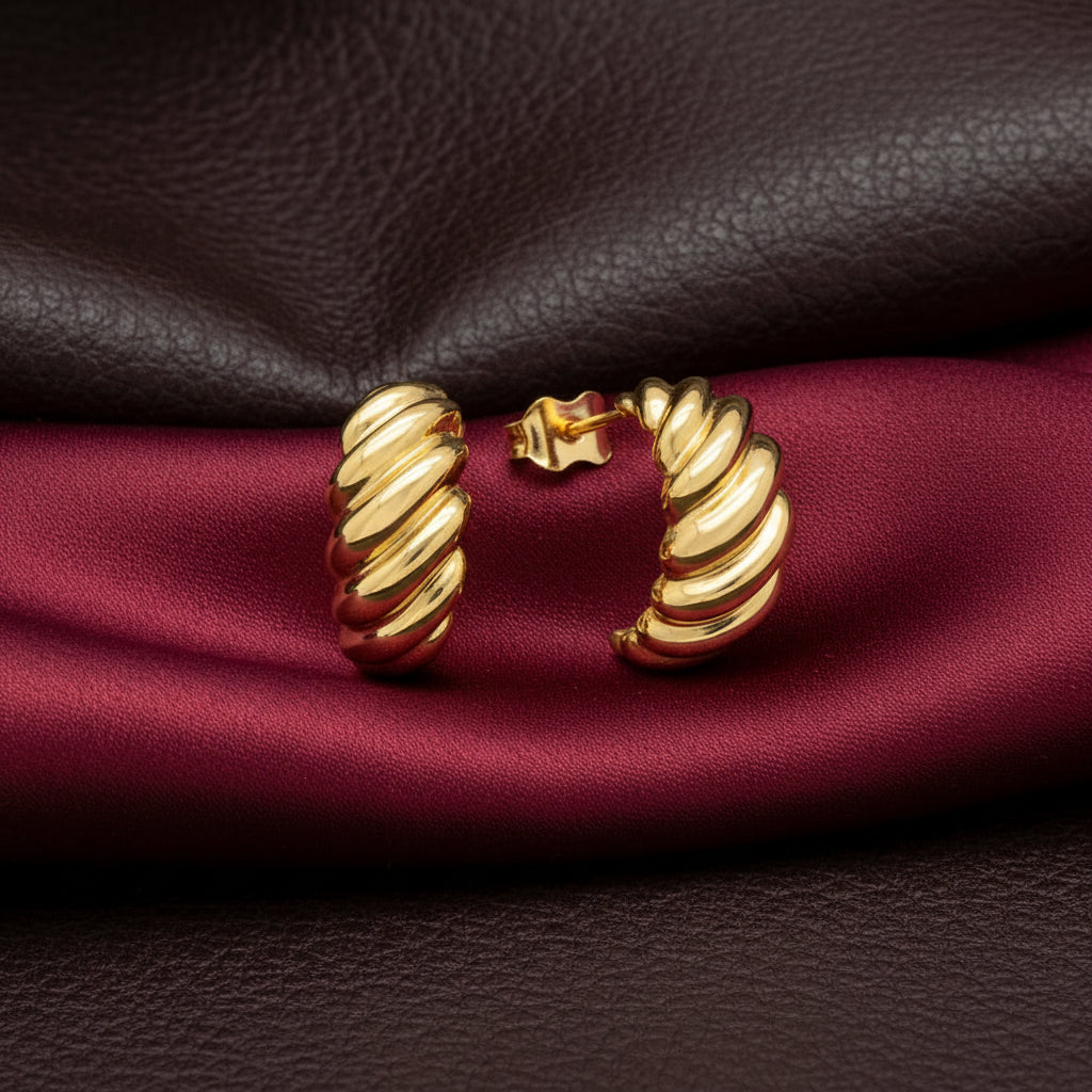 10K YG CROISSANT STUD EARRINGS