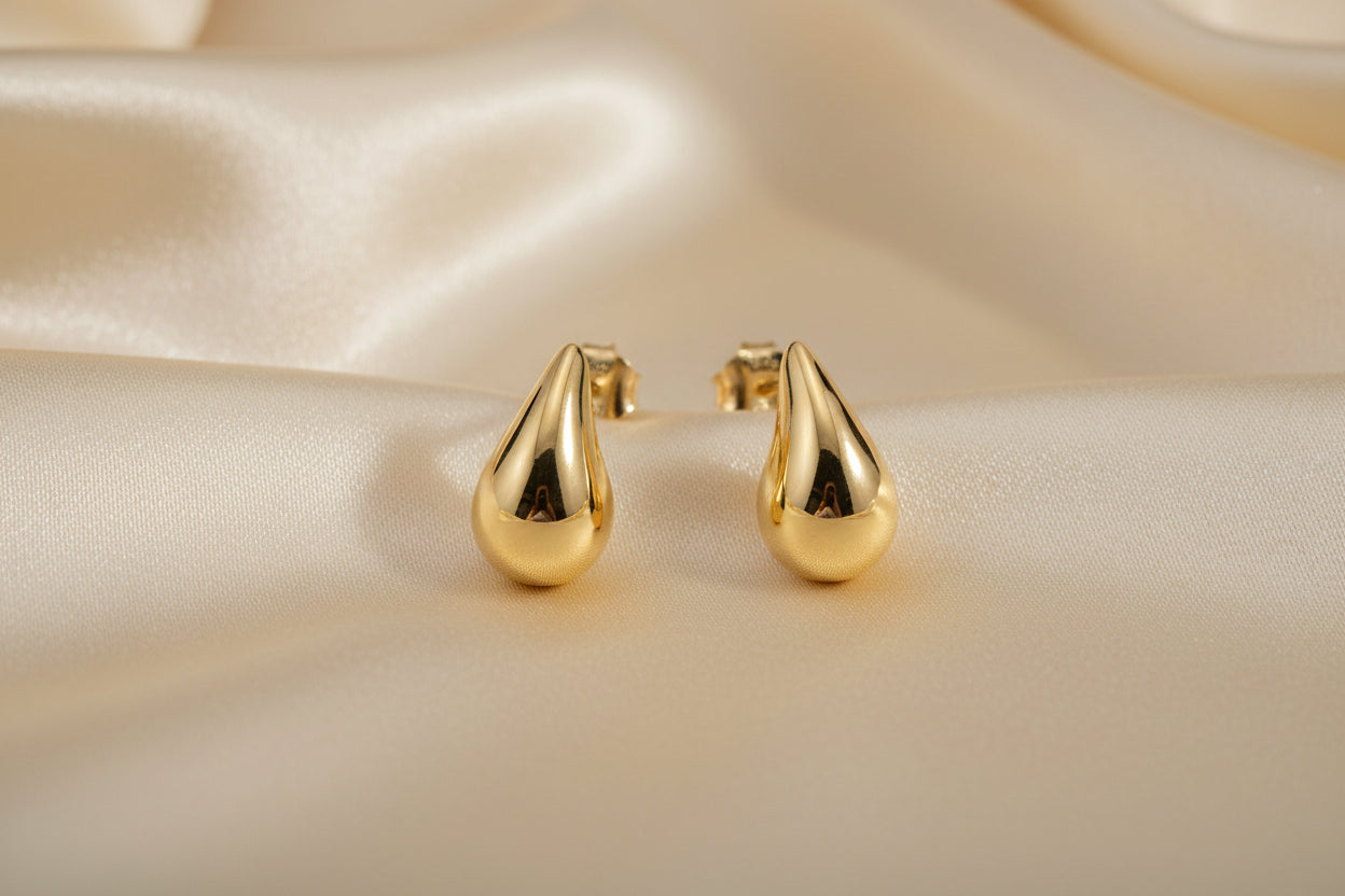 10K YG Small Puff Tear Drop Studs