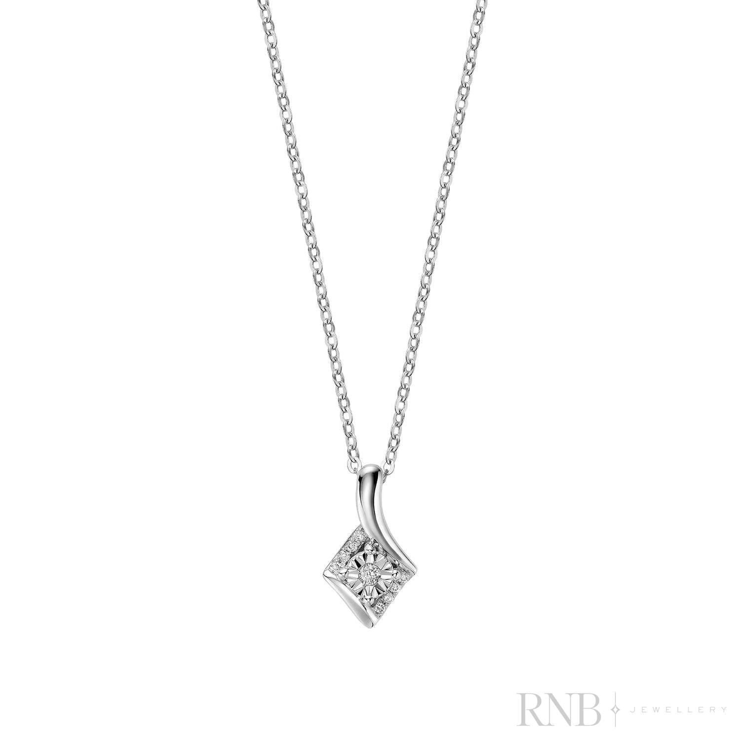 Illusion Setting Diamond Pendant