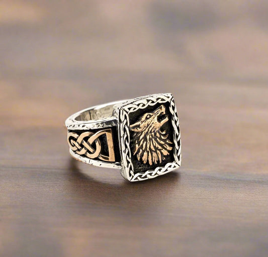 Petrichor Wolf Ring